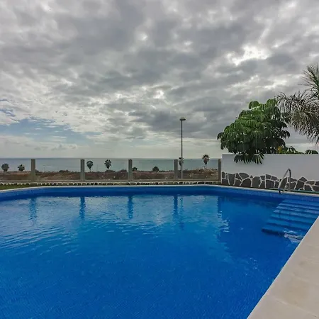 Isabella, Luxury With Heated Pool Ocean View In Adeje, Tenerife * 아데제