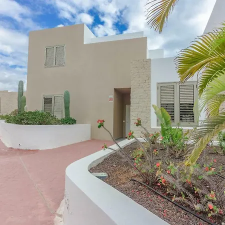 빌라 Isabella, Luxury With Heated Pool Ocean View In Adeje, Tenerife 아데제