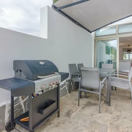 빌라 Isabella, Luxury With Heated Pool Ocean View In Adeje, Tenerife 아데제