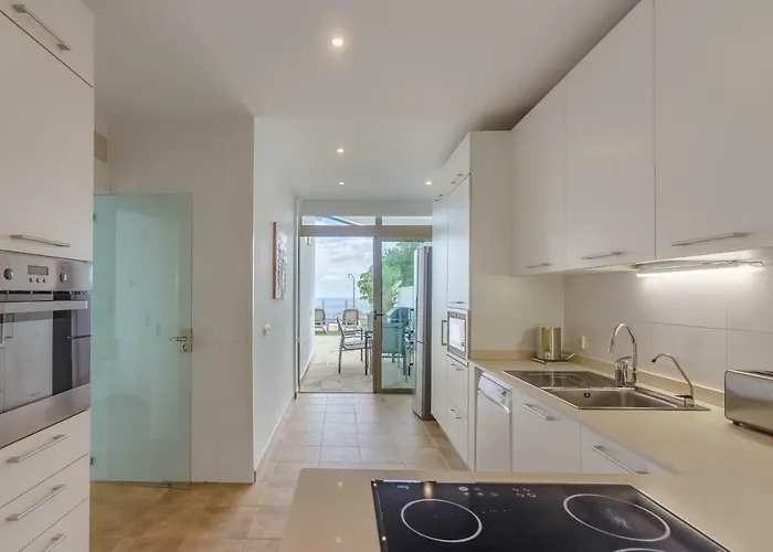 Вілла Isabella, Luxury With Heated Pool Ocean View In Adeje, Tenerife Адехе