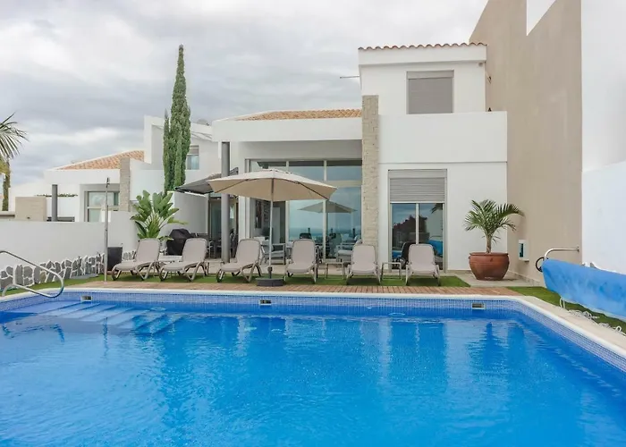 Isabella, Luxury With Heated Pool Ocean View In Adeje, Tenerife Вілла Адехе