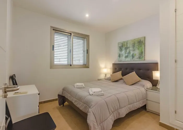 Isabella, Luxury With Heated Pool Ocean View In Adeje, Tenerife Вілла