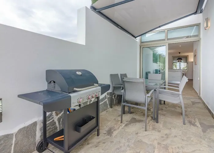 Вілла Isabella, Luxury With Heated Pool Ocean View In Adeje, Tenerife Адехе