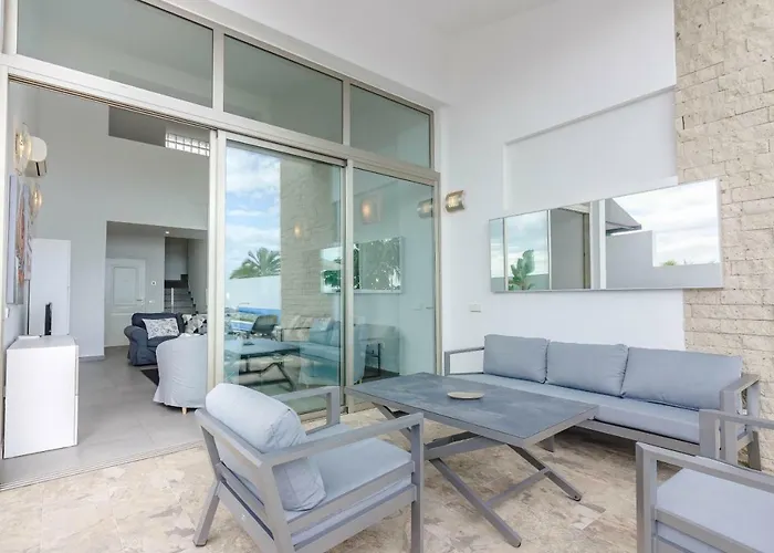 Вілла Isabella, Luxury With Heated Pool Ocean View In Adeje, Tenerife