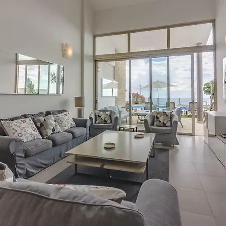 Isabella, Luxury With Heated Pool Ocean View In Adeje, Tenerife 아데제