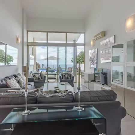 빌라 Isabella, Luxury With Heated Pool Ocean View In Adeje, Tenerife 아데제