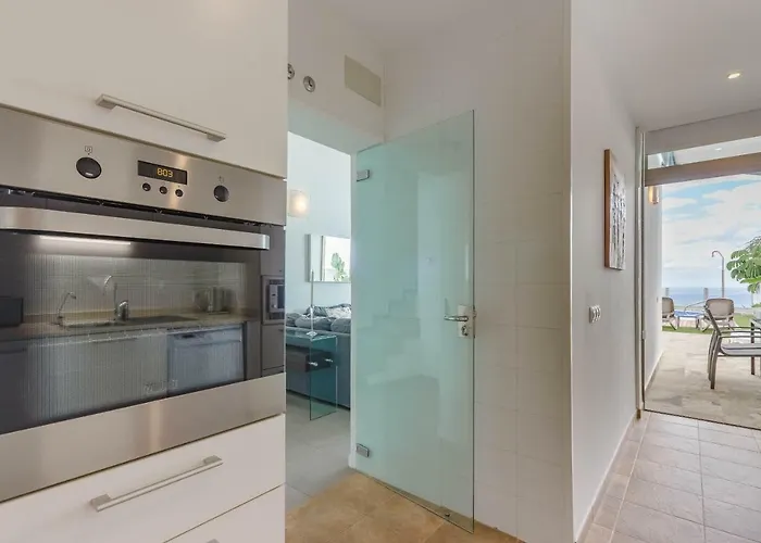 Isabella, Luxury With Heated Pool Ocean View In Adeje, Tenerife 빌라 아데제