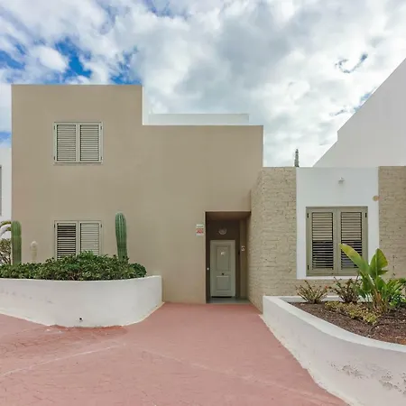 Isabella, Luxury With Heated Pool Ocean View In Adeje, Tenerife