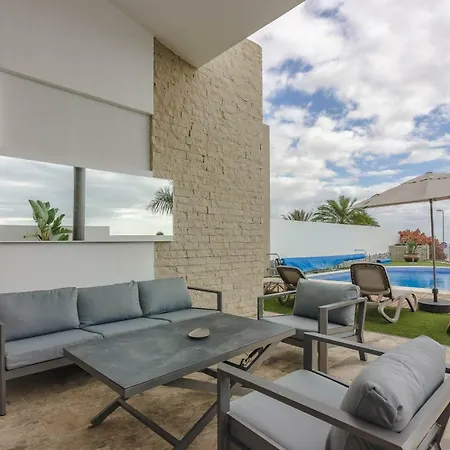 Isabella, Luxury With Heated Pool Ocean View In Adeje, Tenerife * 아데제