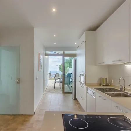 فيلة Isabella, Luxury With Heated Pool Ocean View In Adeje, Tenerife أذيخي